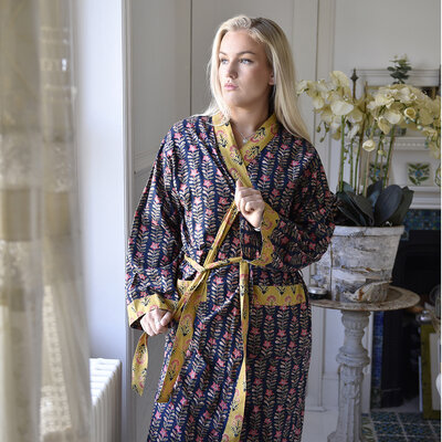 Powell Craft Dressing gown Lily navy & pink