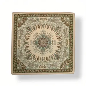 M&K Collection Scarve Square Hertitage Medallion beige