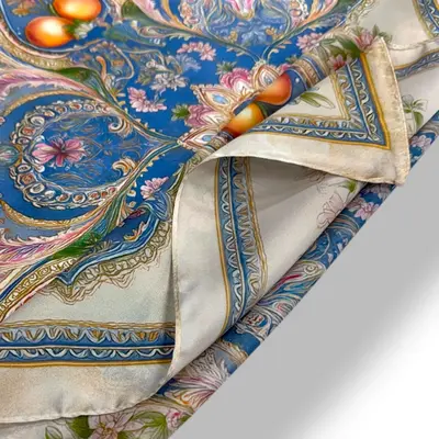 M&K Collection Schal Square Floral Medallion