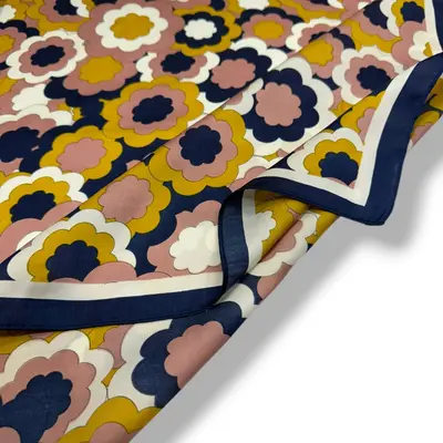 M&K Collection Scarve Square Pop Floral black
