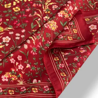 M&K Collection Scarve Square Meadow Floral red