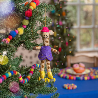 Sjaal met Verhaal Felt Christmas Hanger Giraffe Rollerskates paars