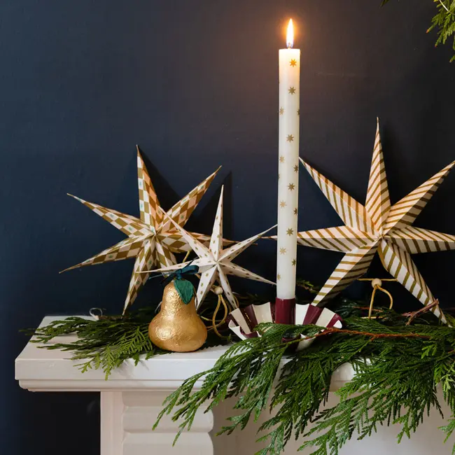 Dinner Kerzen Star in Display