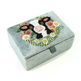 POM Jewellery Box small Velvet Embroidered Meadow & Cow grey/green