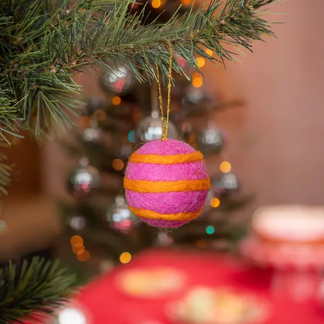 Felt Christmas Hanger Bal Streep Roze Kitschmas