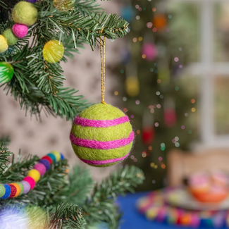 Sjaal met Verhaal Filz Weihnachtshänger Bal Streep Groen Kitschmas