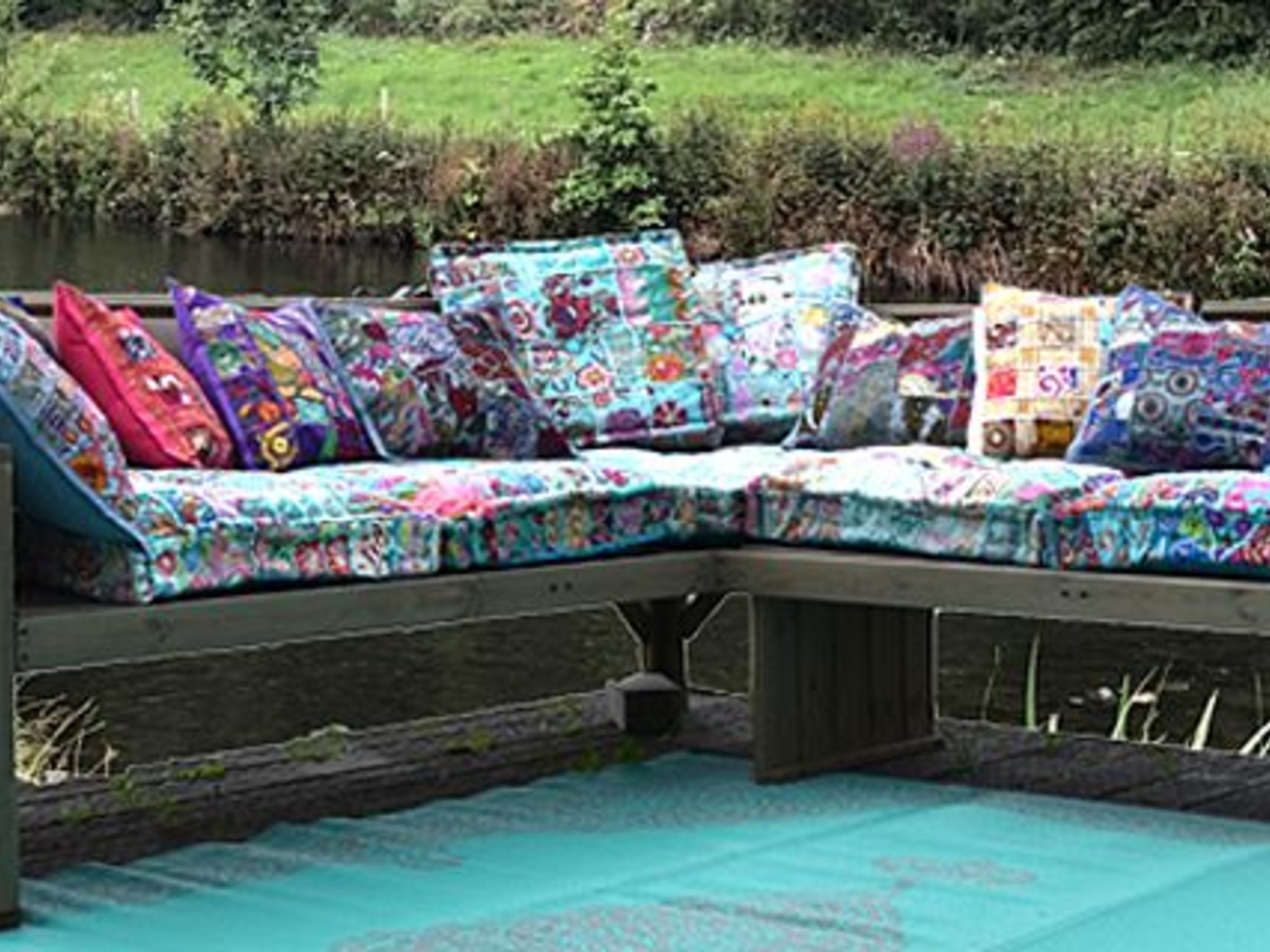 park Maand Ouderling Mooie kleurrijke matraskussens voor op een palletbank of tuinbank - Merel  in Wonderland
