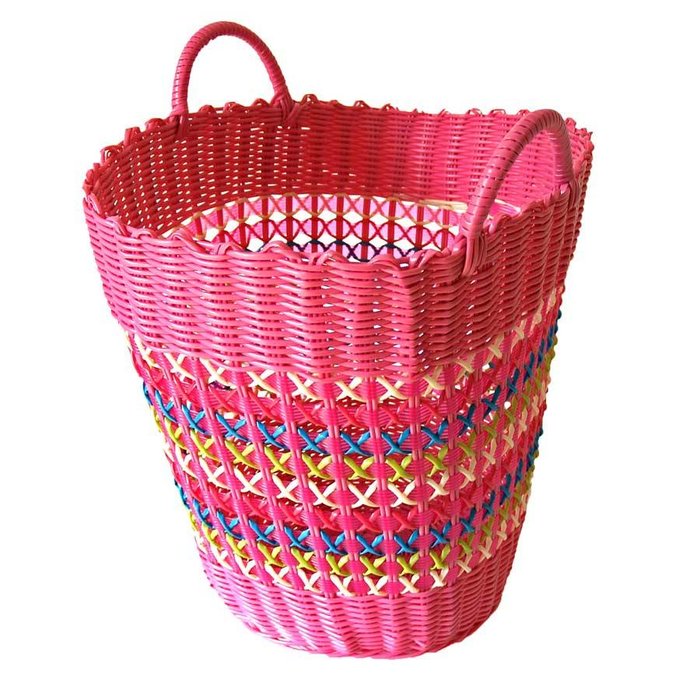 Roze mand gevlochten