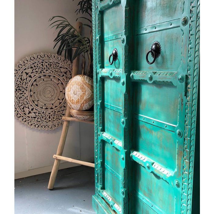 Turquoise bohemian kast