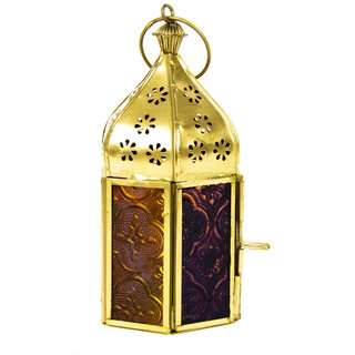 Gouden oosterse lantaarn gekleurd glas