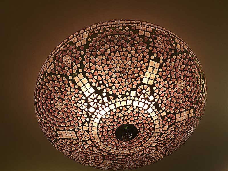 Paarse oosterse mozaïek plafonniere