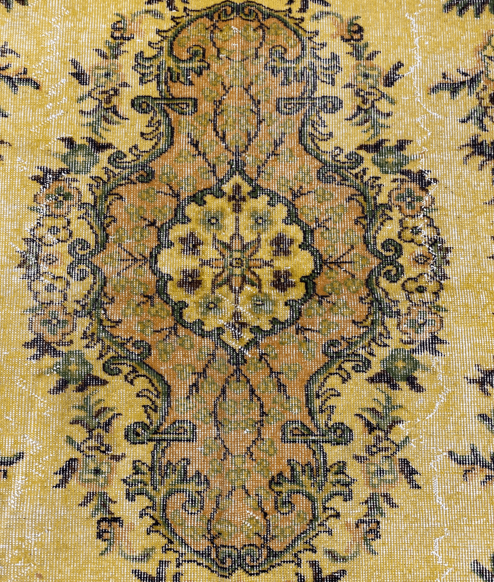 Geel vintage vloerkleed 191 x 302 cm