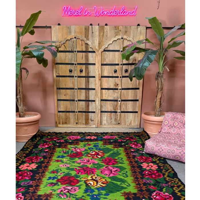 Rozenkelim groen vloerkleed 335x220cm