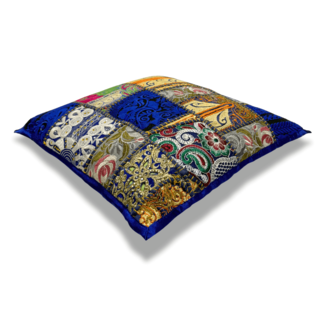 Sierkussen donker blauw patchwork