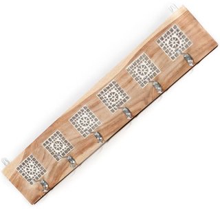 Kapstok met wit mozaiek