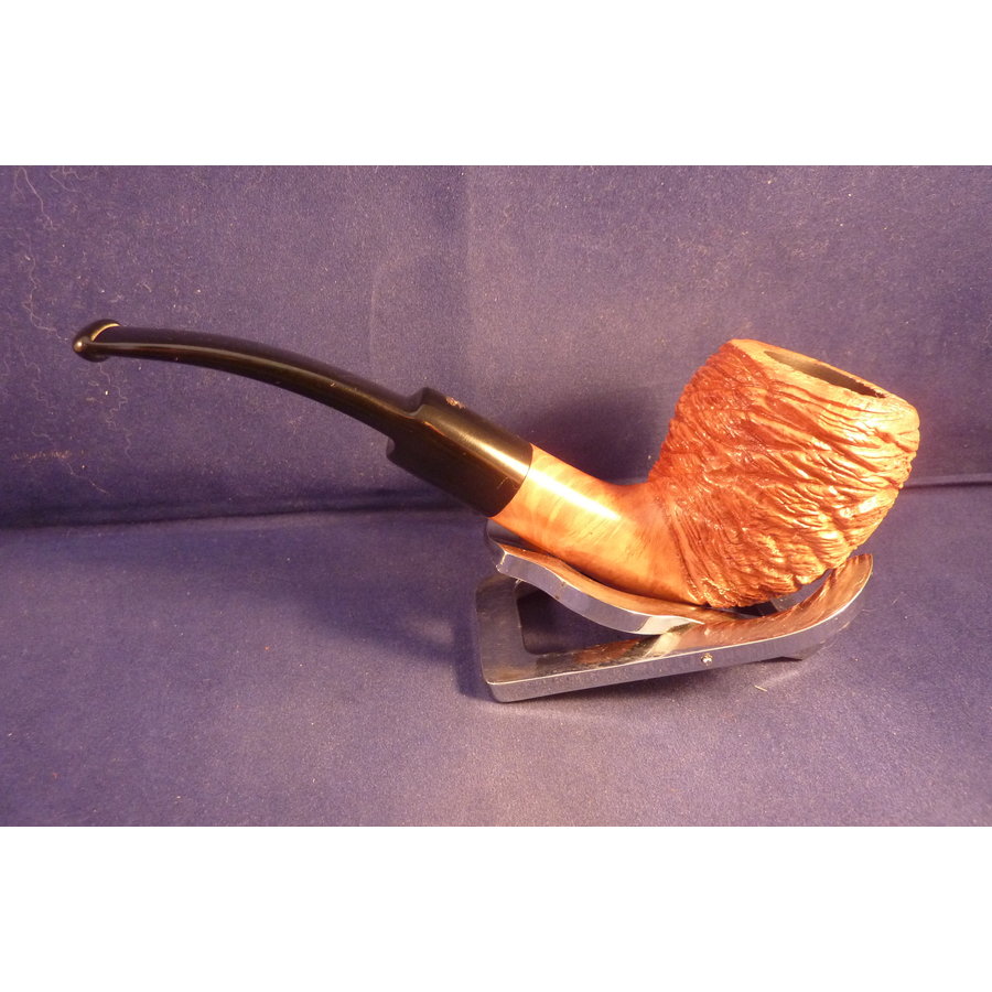 Pipe Luigi Viprati Rusticated