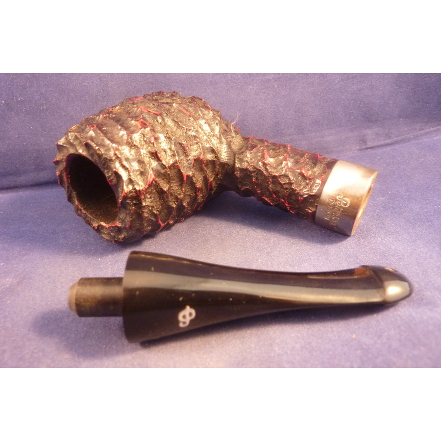 Pijp Peterson House Pipe Rusticated Billiard