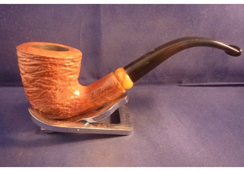 Pipe Luigi Viprati Rusticated 