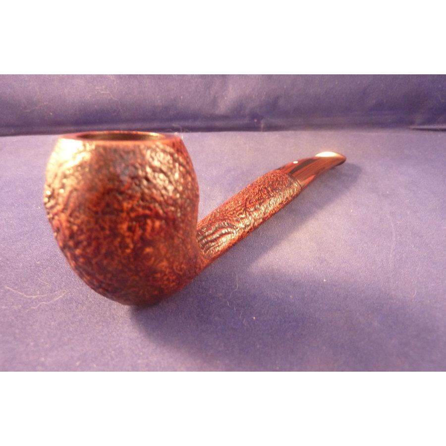 Pipe Dunhill Cumberland 3 Quaint (2021)