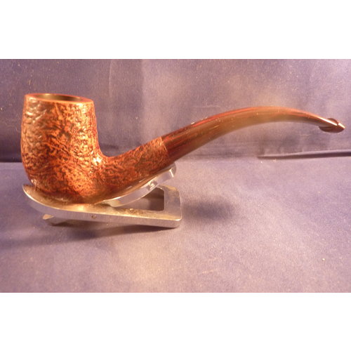 Pipe Dunhill County 4102 (2017) 