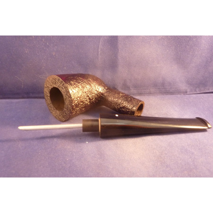 Pipe Dunhill Shell Briar 6105 (2019)