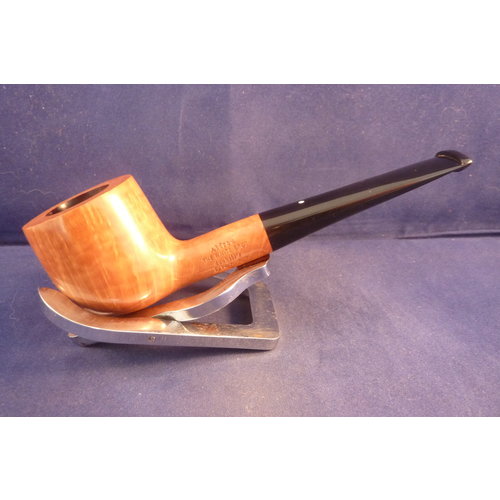 Pijp Dunhill Root Briar DR*** (2022) 