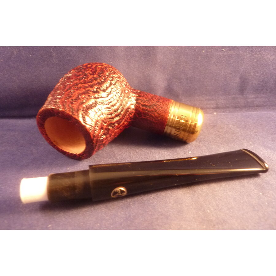 Pipe Rattray's Majesty 18 Sand