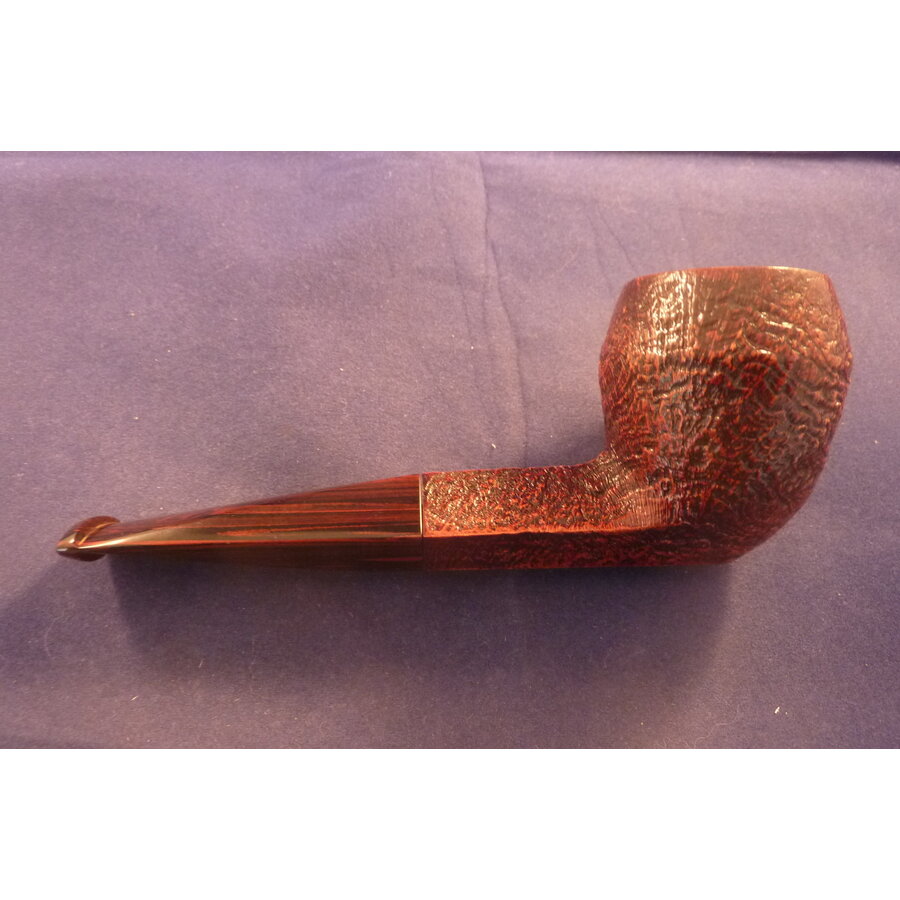 Pijp Dunhill Cumberland 5104 (2020)