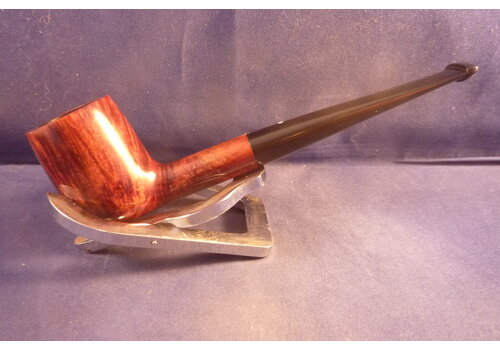 Pipe Dunhill Amber Root 2303 (2018) 