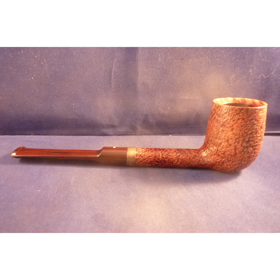 Pijp Dunhill County 4210 (2023)