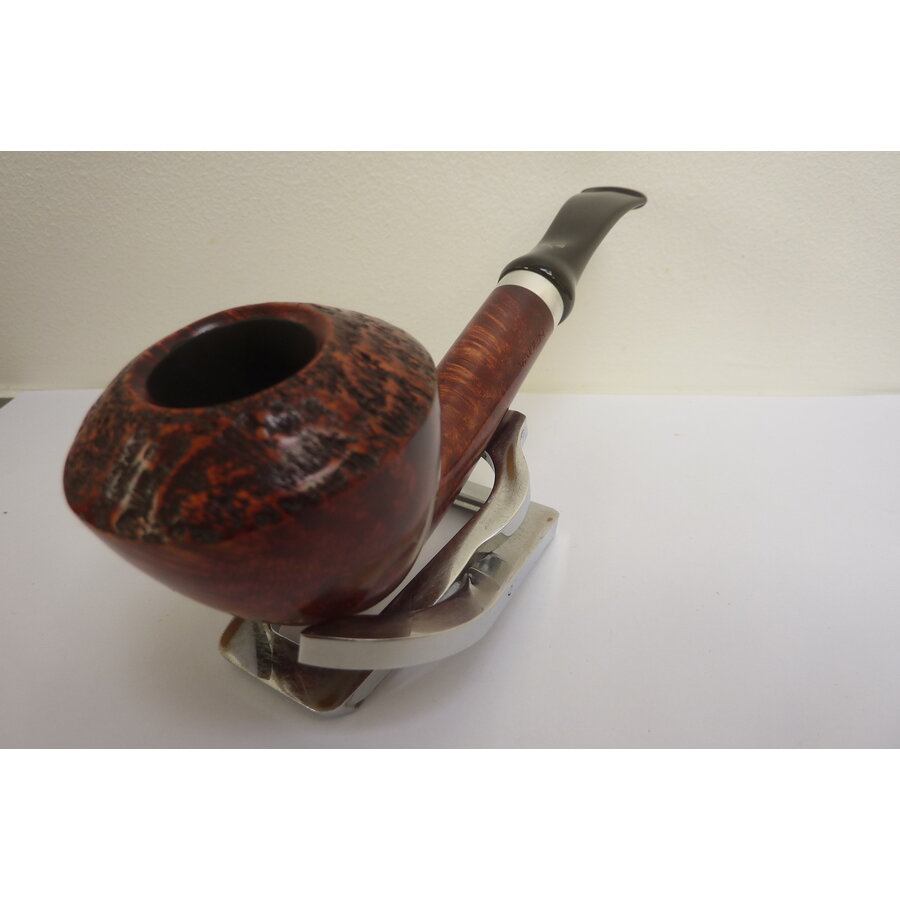 Pijp Vauen Pipe of the Year 2024 Smooth Rustic Top