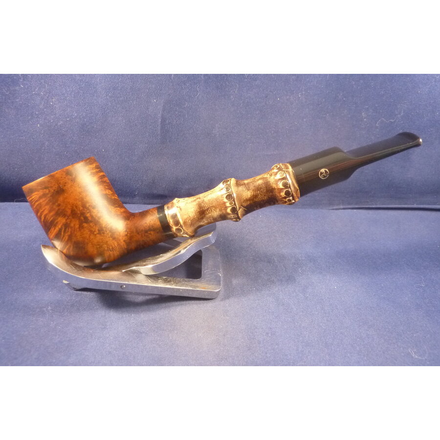 Pijp Rattray's Bamboo Billiard Contrast