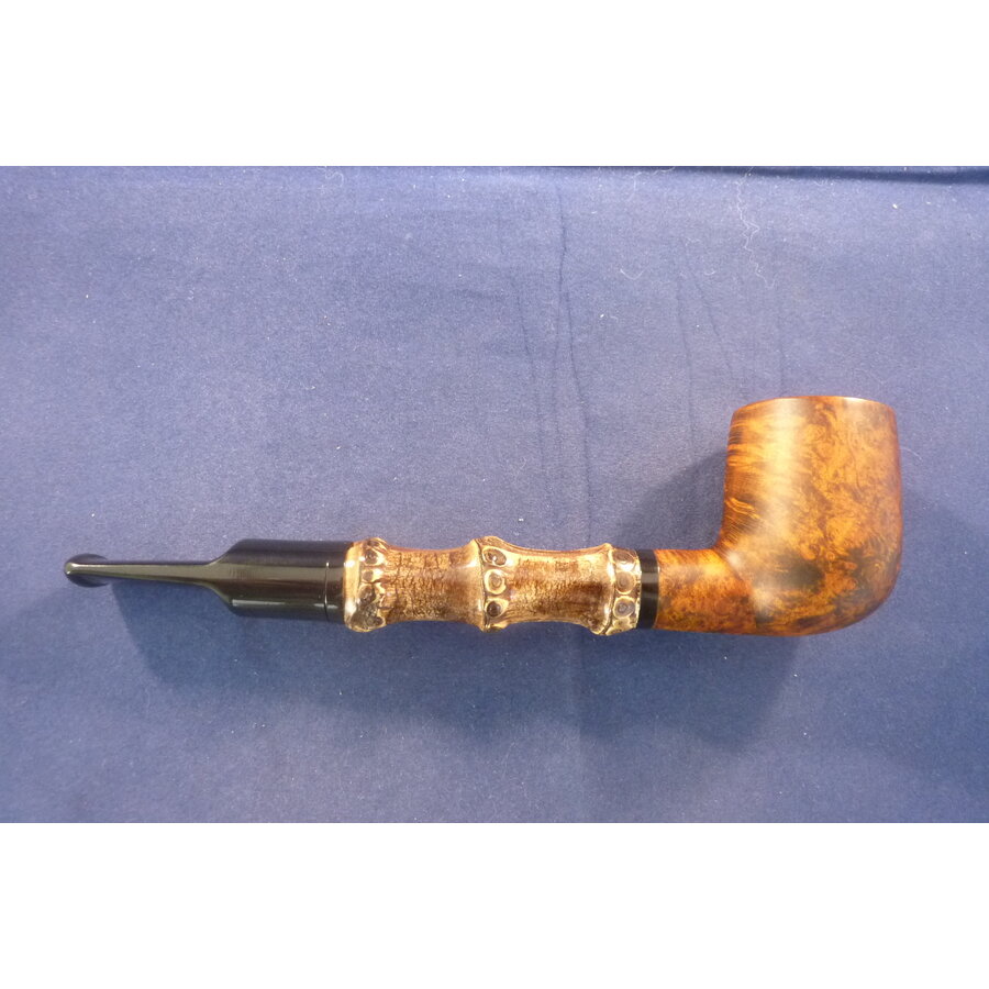 Pijp Rattray's Bamboo Billiard Contrast