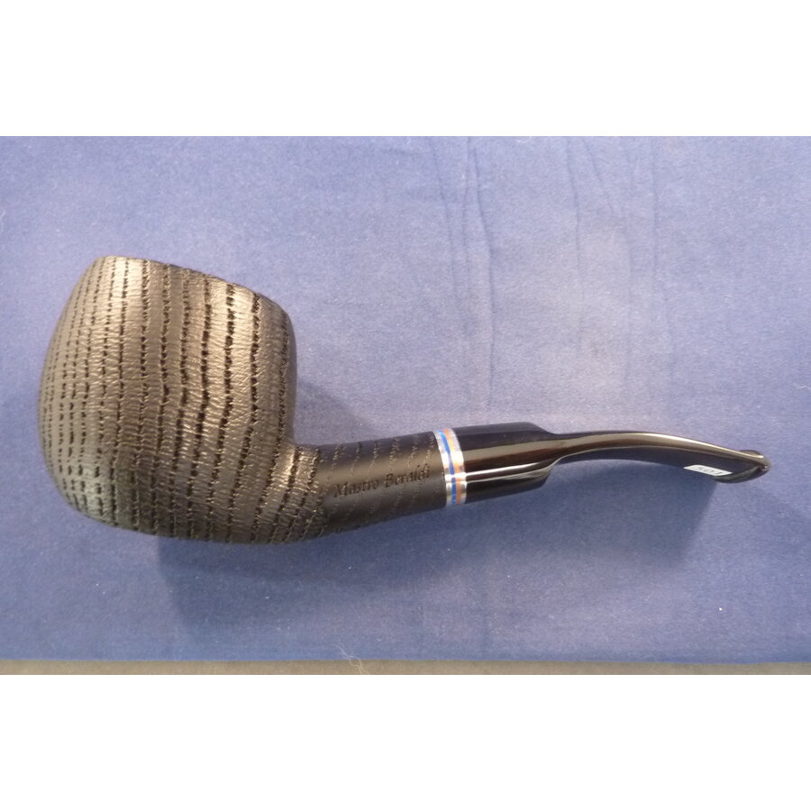 Pijp Mastro Beraldi Bog Oak Freehand