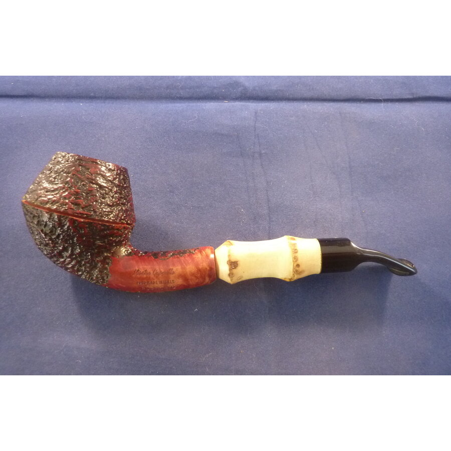 Pijp Mastro Geppetto Rusticated with Bamboo