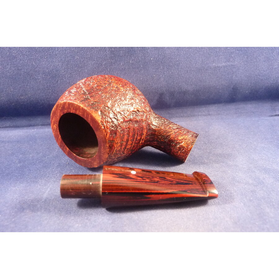 Pijp Dunhill Cumberland 4907 (2024)