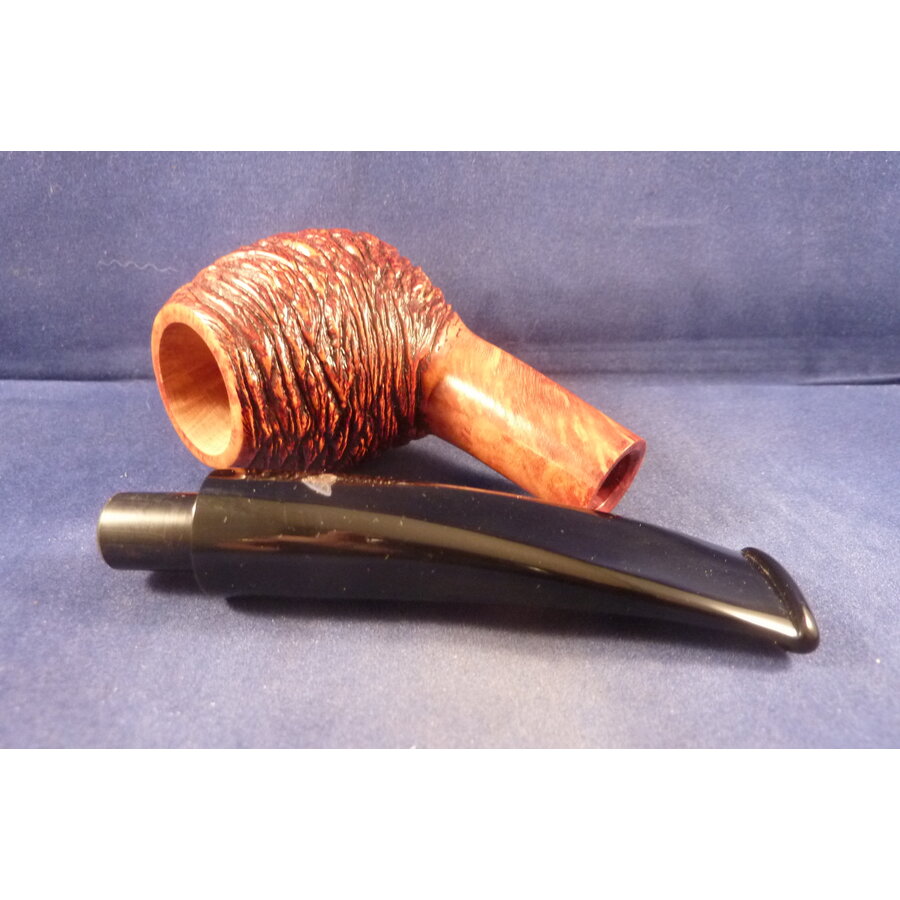 Pipe Luigi Viprati Rusticated