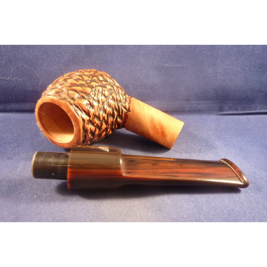 Pipe Luigi Viprati Rusticated