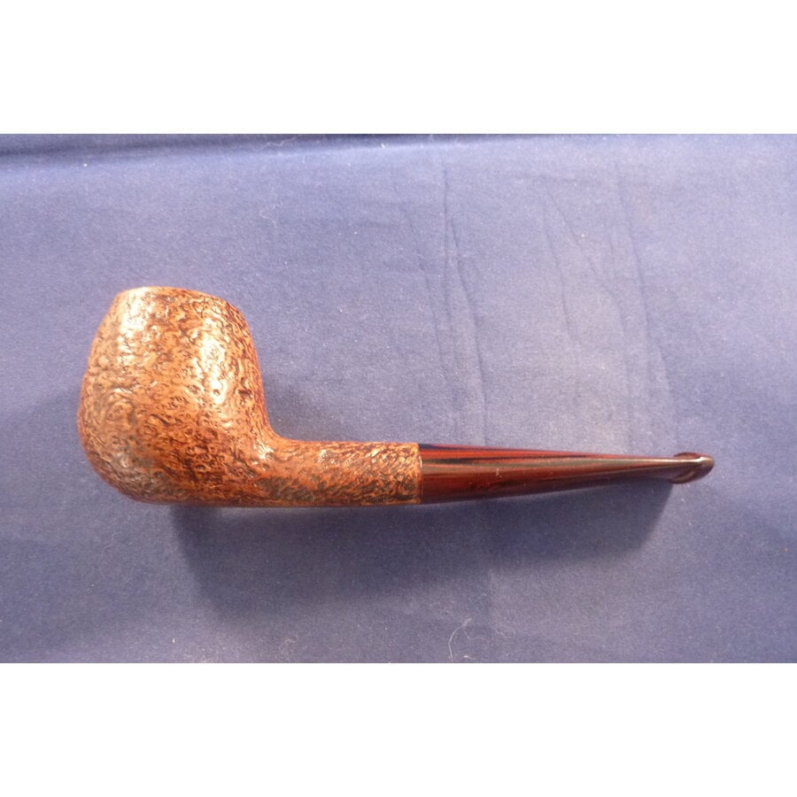 Pipe Dunhill County 4101 (2017)