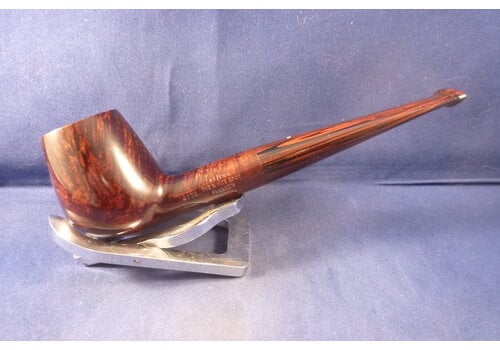Pipe Dunhill Chestnut 4134 (2018) 