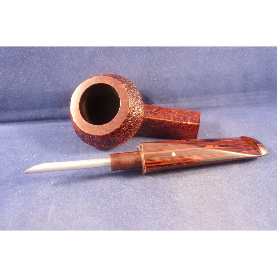 Pipe Dunhill Cumberland 2117 (2025)