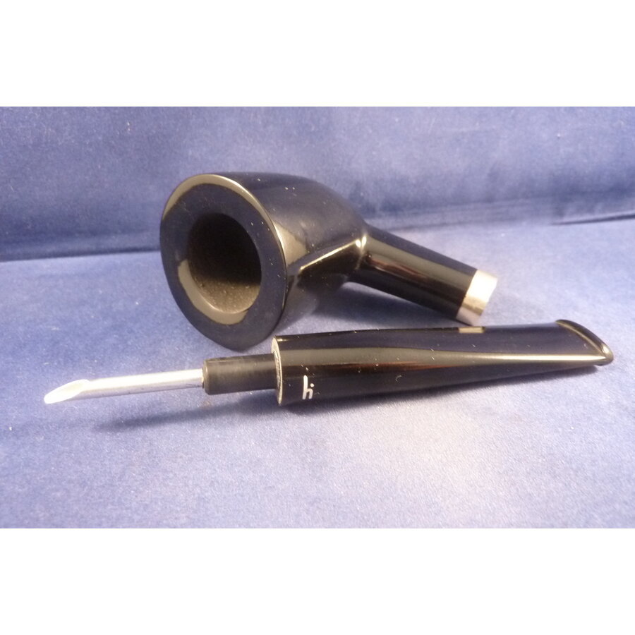 Pipe Hilson Rainer Barbi Design