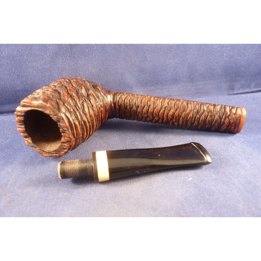Pijp Ropp Jura Rusticated Canadian