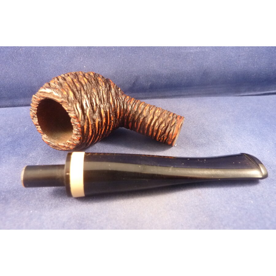 Pijp Ropp Jura Rusticated Boule