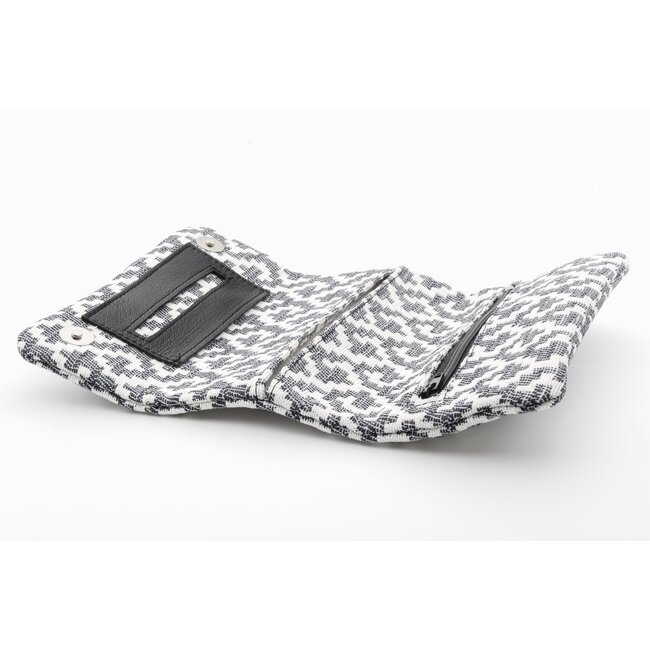 Roll Your Own Pouch Mestango 1015-11