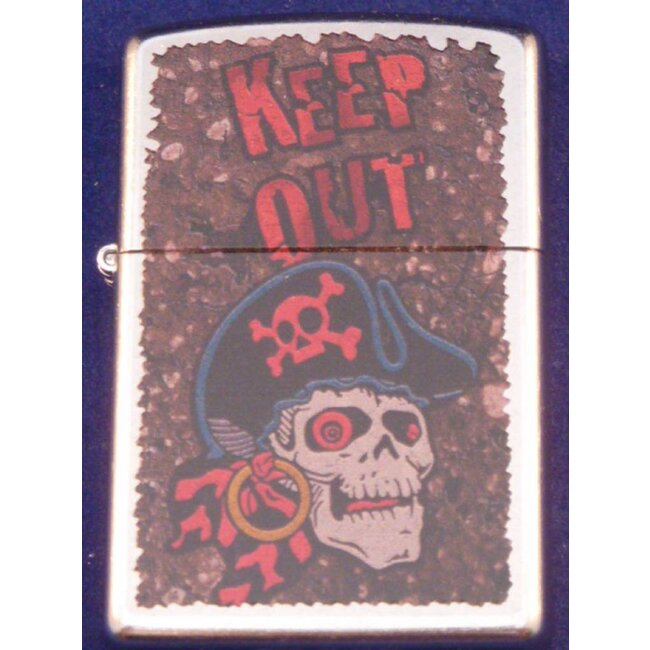 Lighter Zippo Keep Out Pirate Skull