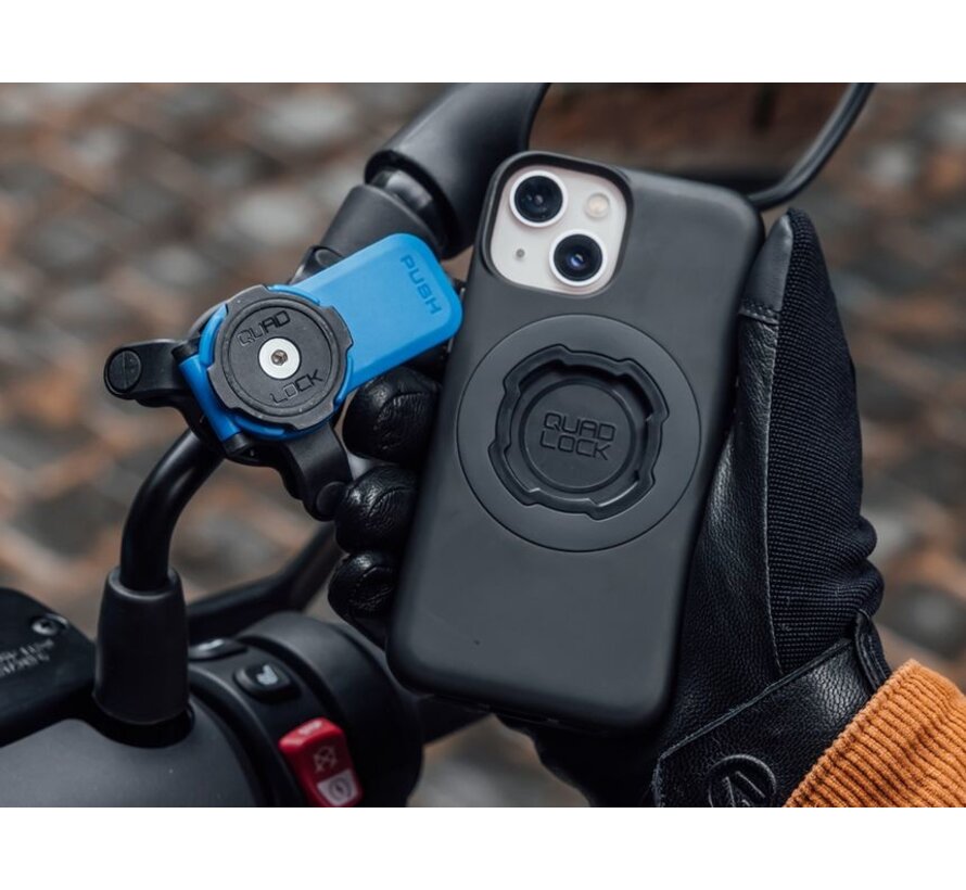 iPhone 15 Pro case MAG