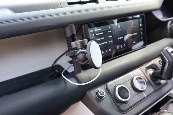 Defender3D Defender (2020+, L663)  Combo Lite & HD Dashklem  & MagSafe mount