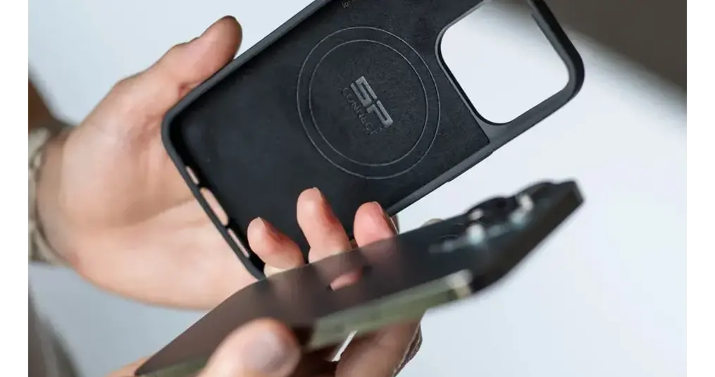 SP Connect Bundels: De perfecte smartphonebevestiging voor motor- en fietsrijders + iPhone of Samsung hoes