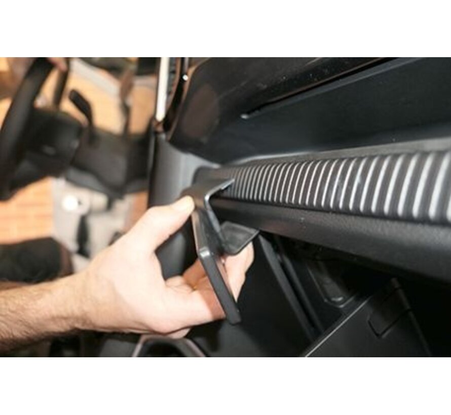 Proclip Ford Ranger 23- Angled mount-smaller tablets 855833